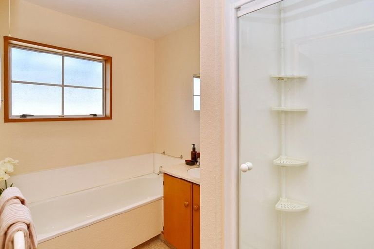 Photo of property in 2/12 Lagan Street, Belfast, Christchurch, 8051