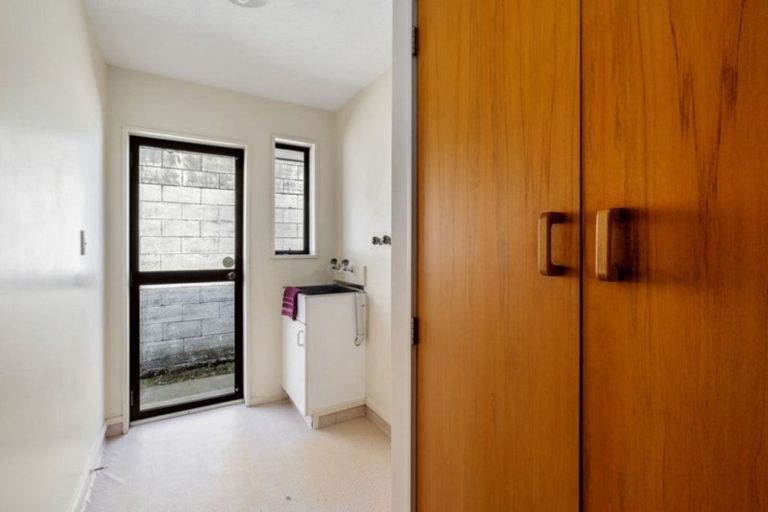 Photo of property in 2/50 Awatea Road, Hornby, Christchurch, 8042