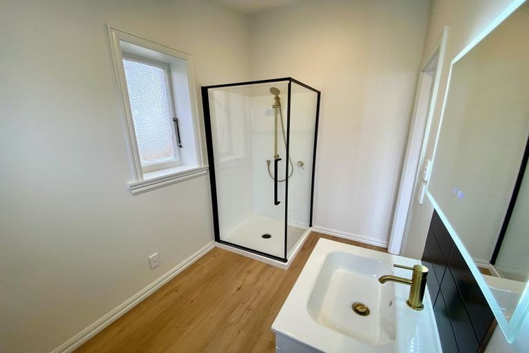 Photo of property in 9 Mckinley Crescent, Brooklyn, Wellington, 6021