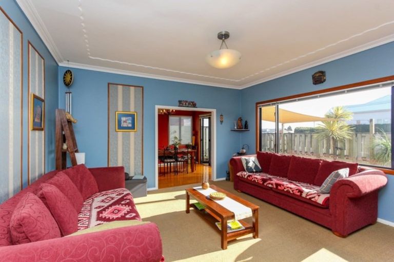 Photo of property in 20 Ngaio Street, Strandon, New Plymouth, 4312