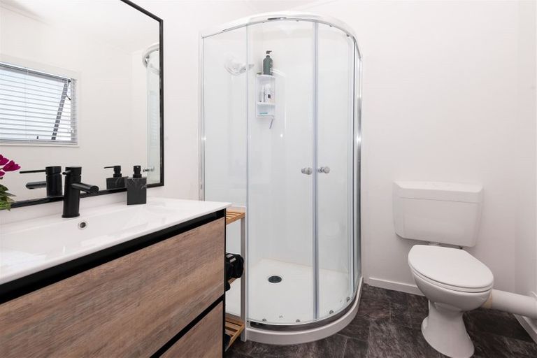 Photo of property in 1/74 Gosford Drive, Botany Downs, Auckland, 2010