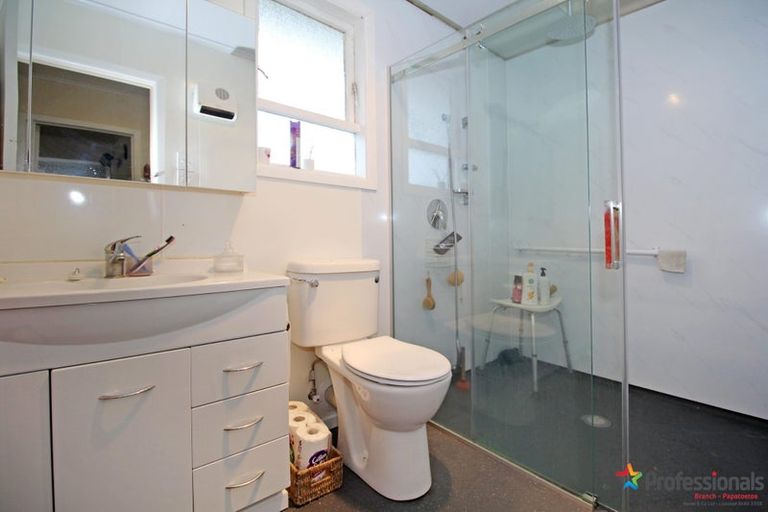 Photo of property in 101 Tidal Road, Mangere, Auckland, 2022