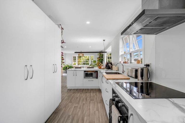 Photo of property in 40 Clifton Terrace, Fitzherbert, Palmerston North, 4410