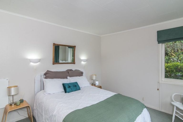 Photo of property in 12 Leybourne Avenue, Waikanae, 5036