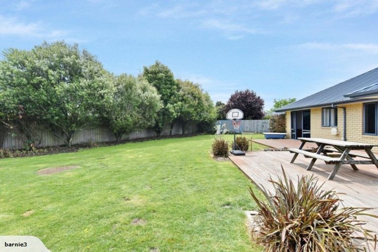 Photo of property in 6 Matson Close, Rangiora, 7400