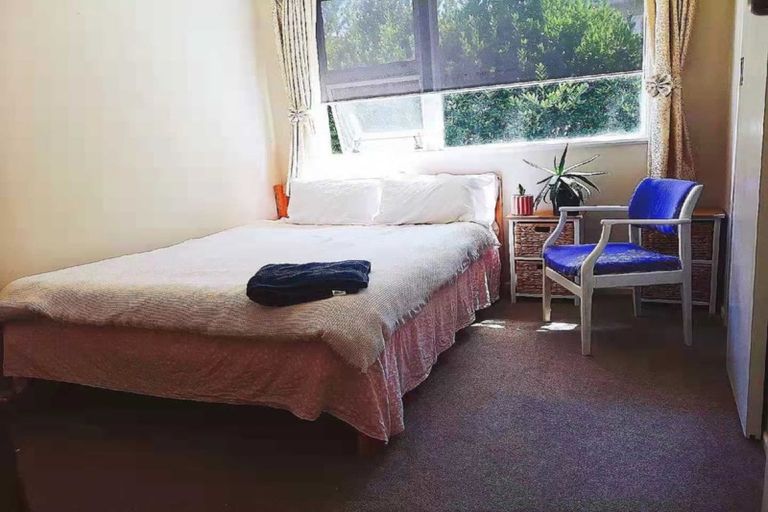 Photo of property in 7 Ellesmere Crescent, Pakuranga Heights, Auckland, 2010