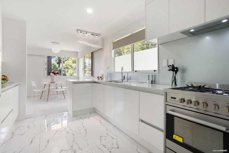 Photo of property in 12 Albemarle Place, Massey, Auckland, 0614