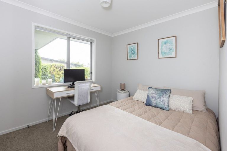 Photo of property in 13 Percy Berry Place, Havelock North, 4130