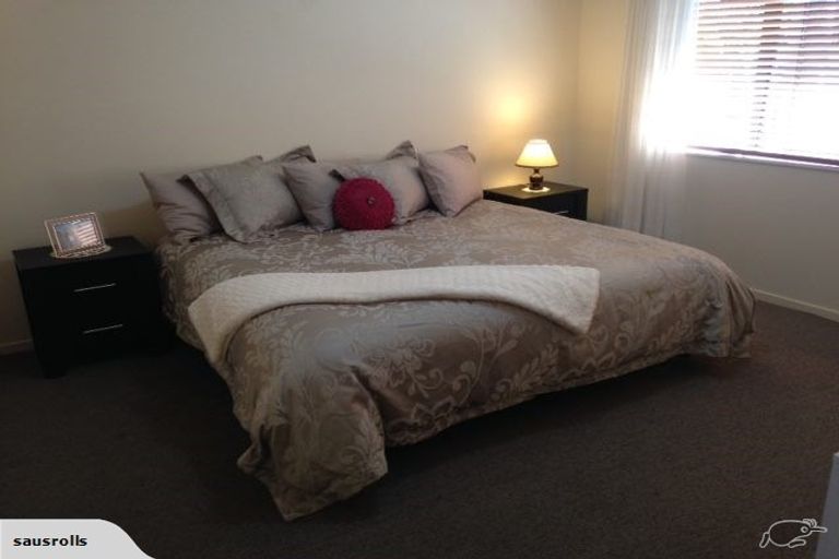 Photo of property in 2/197 Royal Road, Massey, Auckland, 0614