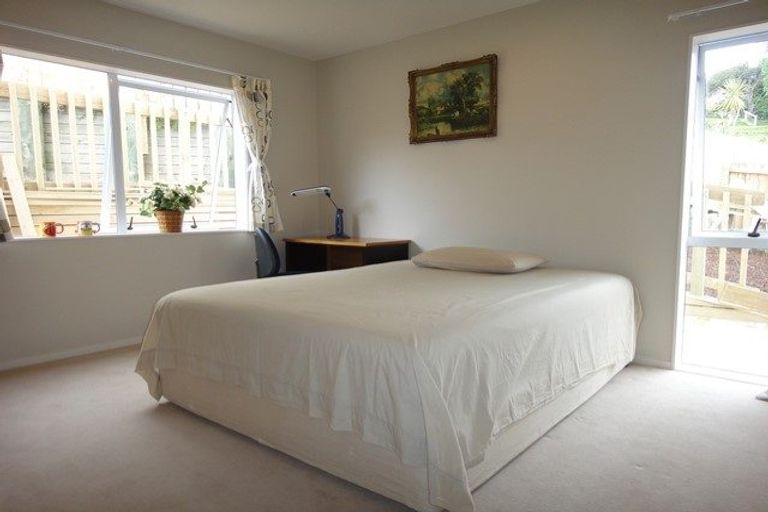 Photo of property in 20 Kilear Close, Pinehill, Auckland, 0632