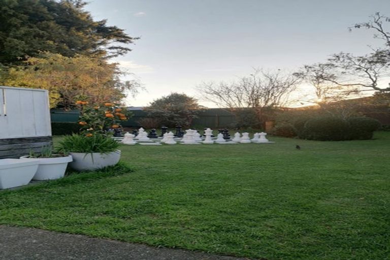 Photo of property in 165 Cambridge Street, Levin, 5510