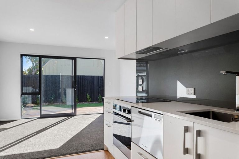 Photo of property in 4/98 Proctor Street, Papanui, Christchurch, 8053