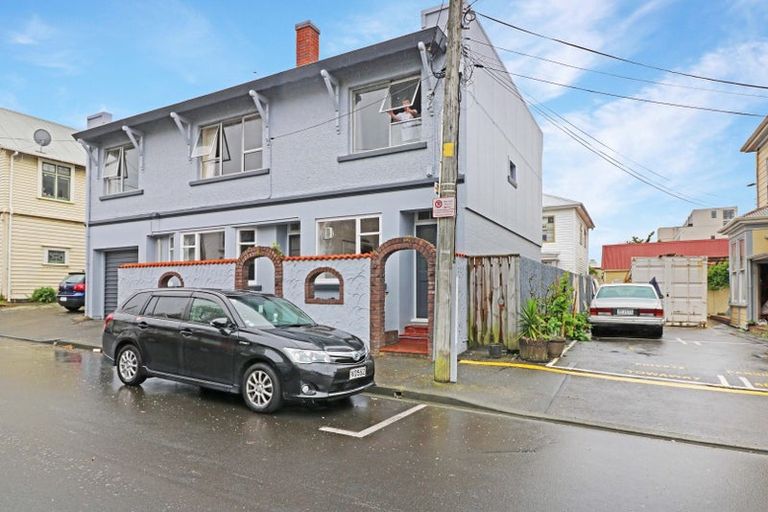 Photo of property in 12 Palmer Street, Aro Valley, Wellington, 6011