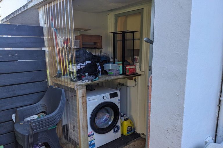 Photo of property in 30 Durham Crescent, Fairfield, Lower Hutt, 5011