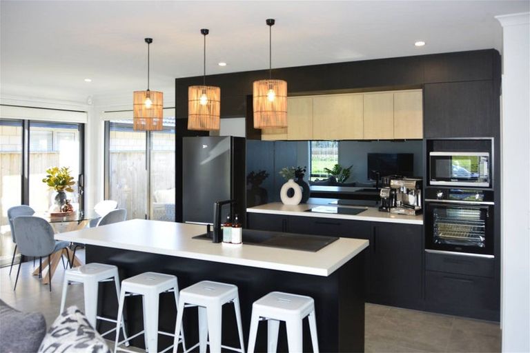 Photo of property in 27 Kuini Place, Motueka, 7120