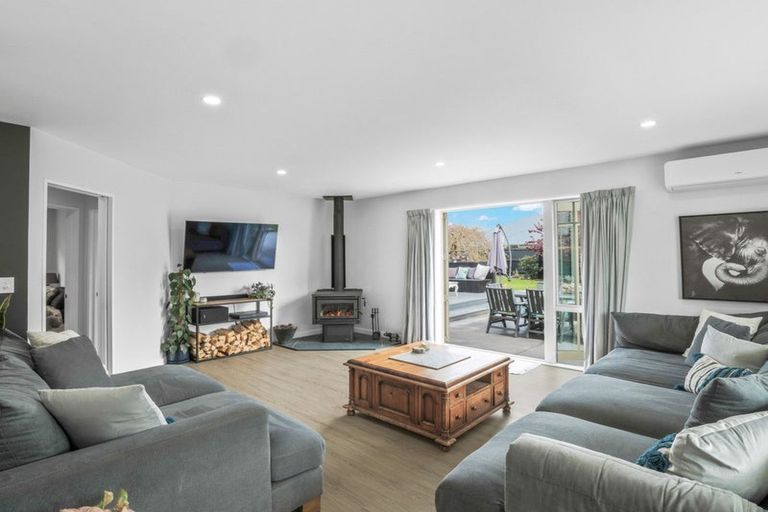 Photo of property in 17 Wisteria Place, Parklands, Christchurch, 8083