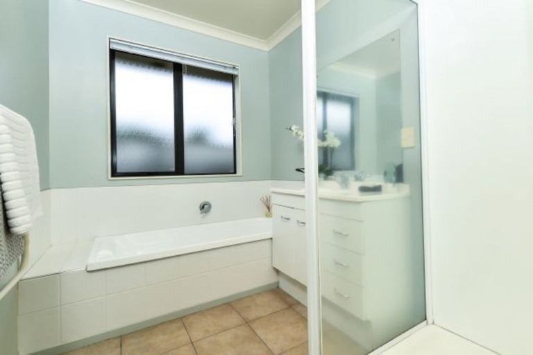 Photo of property in 4 Azure Place, Huntington, Hamilton, 3210