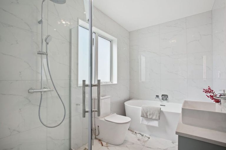 Photo of property in 39c Sorrel Crescent, Bucklands Beach, Auckland, 2012