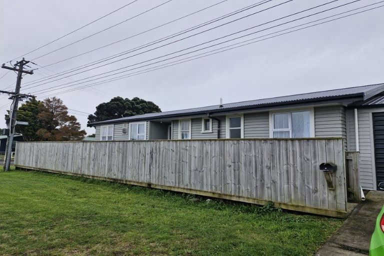 Photo of property in 2/2 Wynyard Street, Bell Block, New Plymouth, 4312