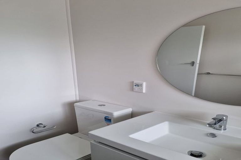 Photo of property in 1090a Fergusson Drive, Clouston Park, Upper Hutt, 5018