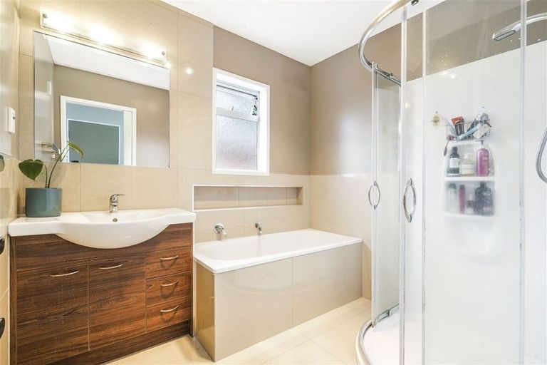 Photo of property in 20 Garden Heights Avenue, Glenview, Hamilton, 3206