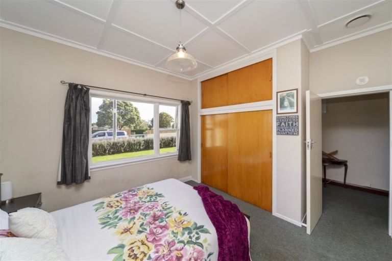 Photo of property in 30 Tauhuri Street, Manaia, 4612