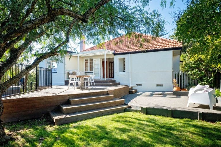 Photo of property in 22 Tainui Drive, Havelock North, 4130