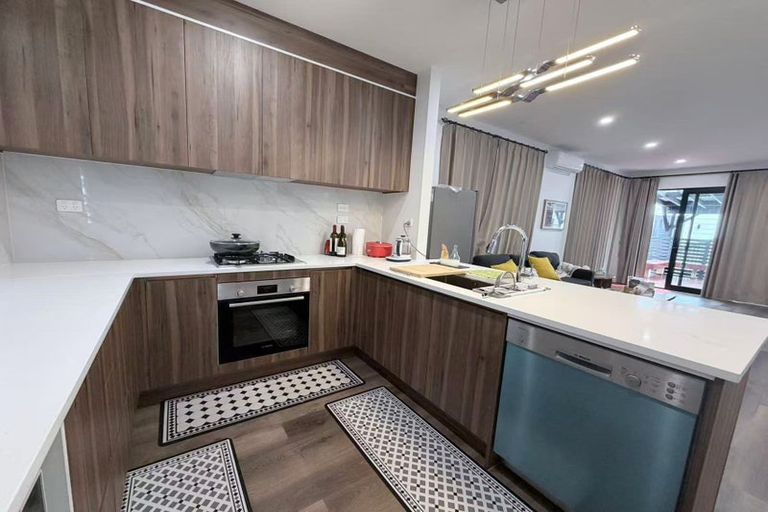 Photo of property in 37 Survila Street, Papakura, 2110