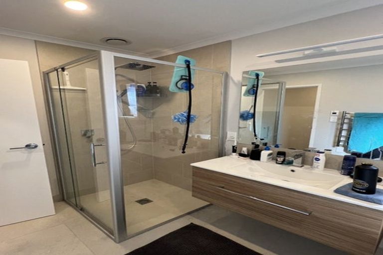 Photo of property in 19 Pouate Way, Waiuku, 2123