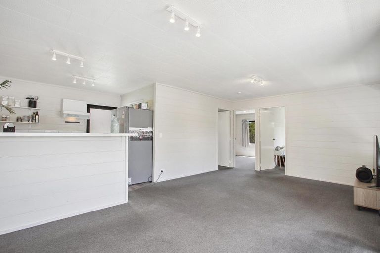 Photo of property in 17a Leaming Place, Clarks Beach, 2122