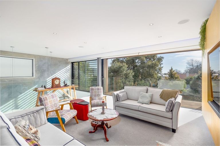 Photo of property in 27 Examiner Street, Nelson, 7010