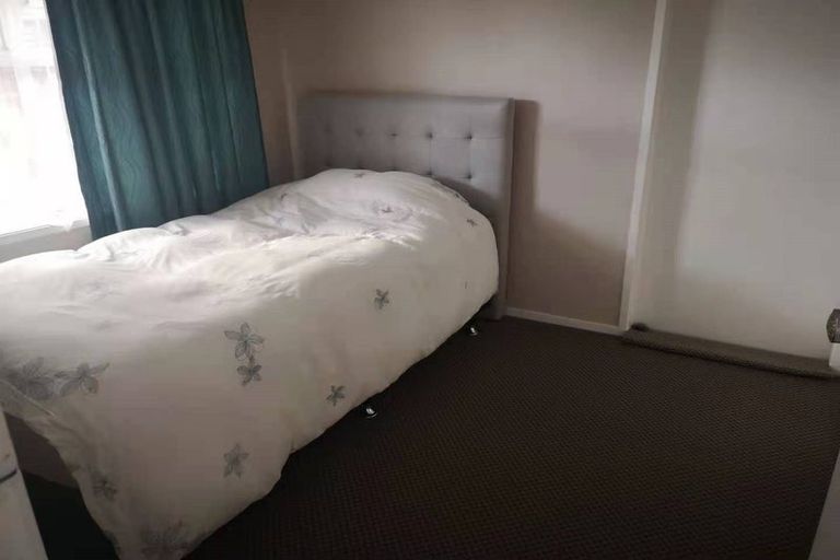 Photo of property in 1/9 Benygloe Place, Highland Park, Auckland, 2010