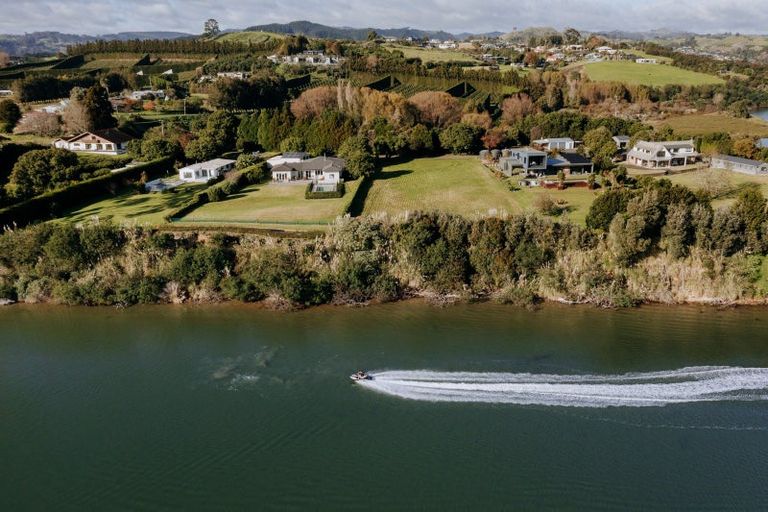Photo of property in 206 Ranginui Road, Welcome Bay, Tauranga, 3175