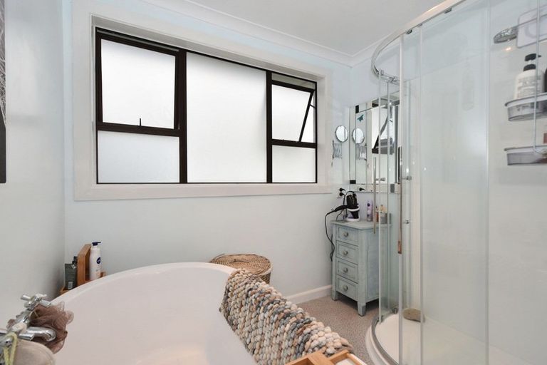 Photo of property in 68 Moore Road, Lorneville, Invercargill, 9874