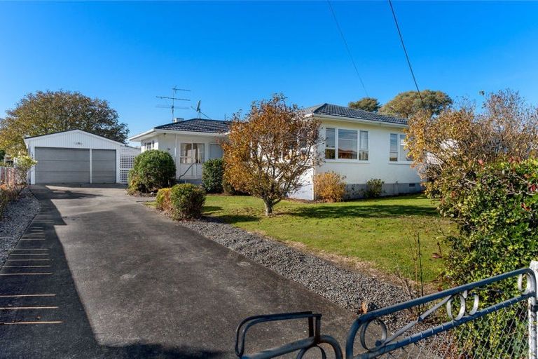 Photo of property in 134 Pembroke Street, Carterton, 5713