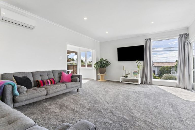 Photo of property in 1 Puriri Crescent, Lansdowne, Masterton, 5810