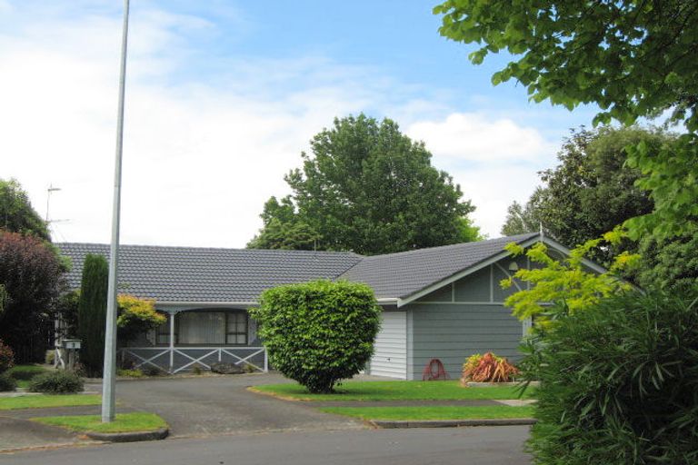 Photo of property in 3 Biscay Place, Conifer Grove, Takanini, 2112