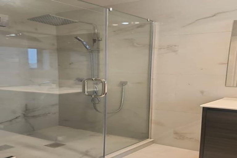 Photo of property in 2/55 Swaffield Road, Papatoetoe, Auckland, 2025