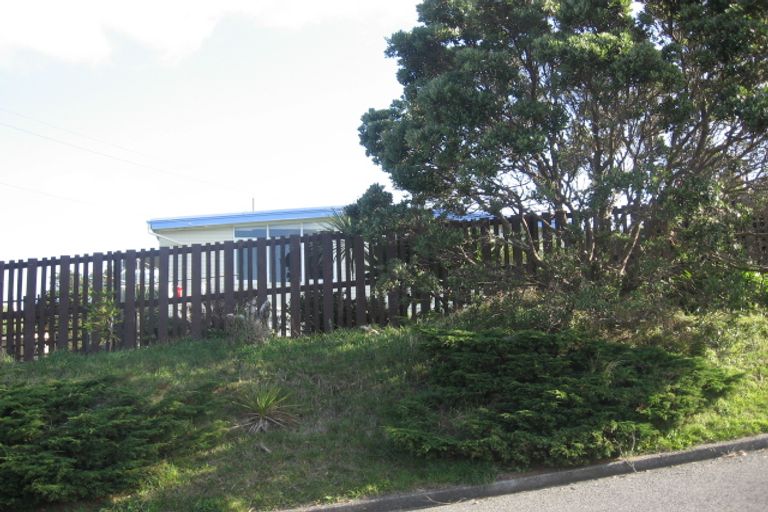 Photo of property in 25 Whanake Street, Titahi Bay, Porirua, 5022