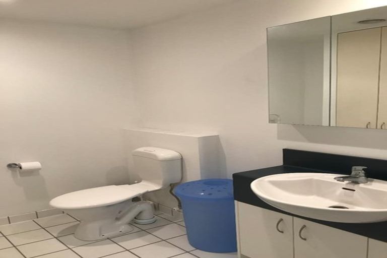 Photo of property in Terrace Heights Apartments, 7c/163 The Terrace, Wellington Central, Wellington, 6011