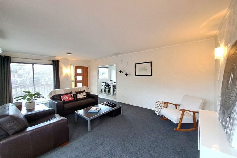 Photo of property in 12 Wilkinson Way, Browns Bay, Auckland, 0630