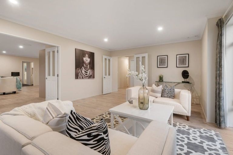 Photo of property in 37 Te Wharau Drive, Greenhithe, Auckland, 0632