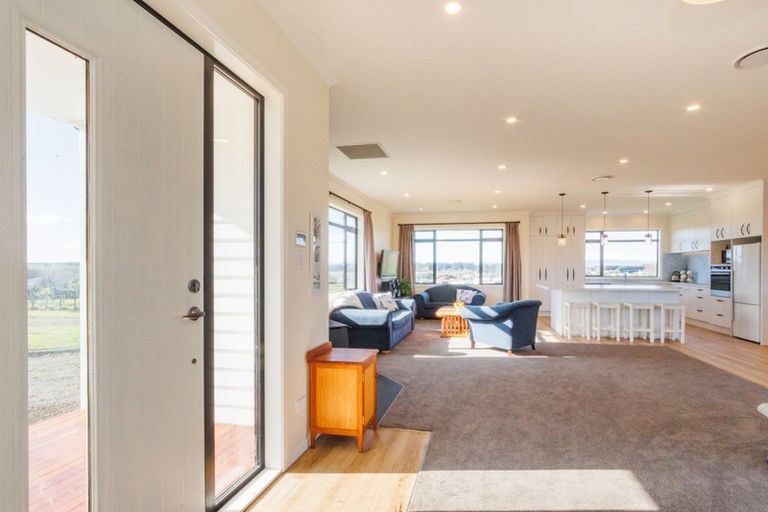 Photo of property in 33 Mount Biggs Road, Halcombe, Feilding, 4779