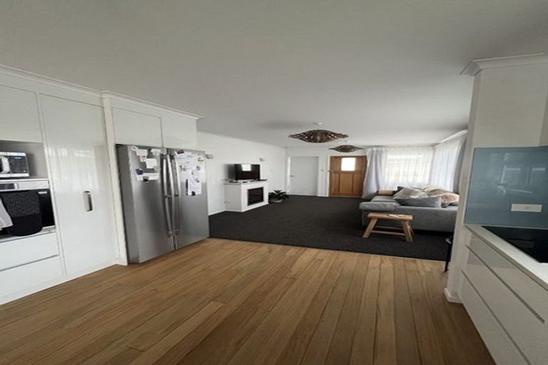 Photo of property in 67 Record Street, Fitzroy, New Plymouth, 4312