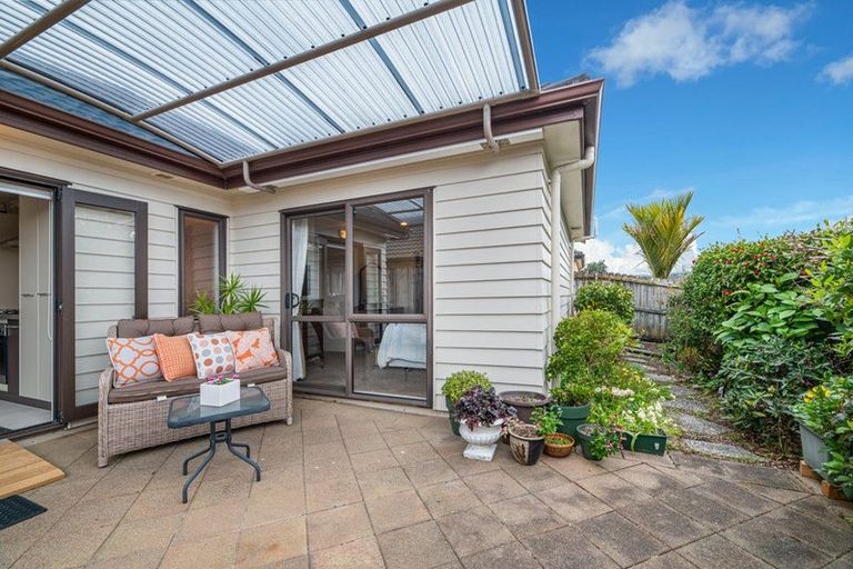 Photo of property in 30 Espalier Drive, Henderson, Auckland, 0612