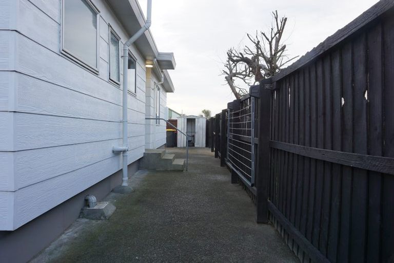 Photo of property in 1/1 Pateke Place, Bromley, Christchurch, 8062
