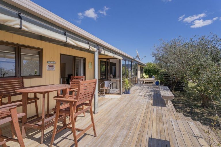 Photo of property in 104 Cook Drive, Whitianga, 3510