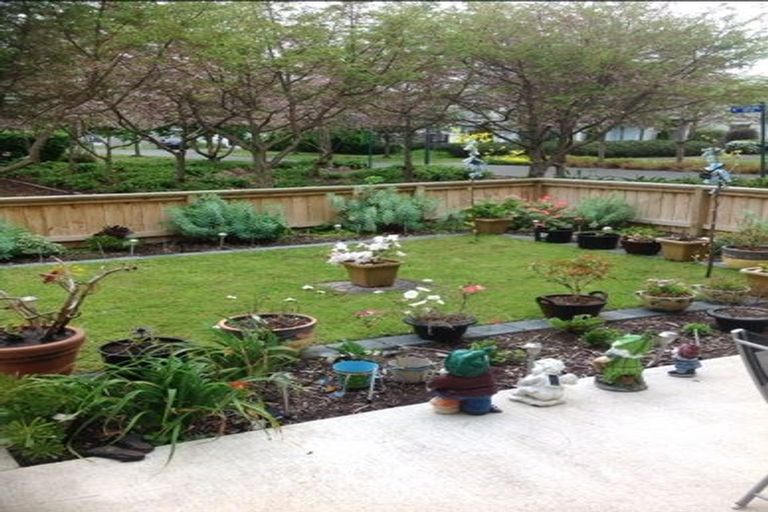 Photo of property in 63 Phar Lap Crescent, Takanini, 2112