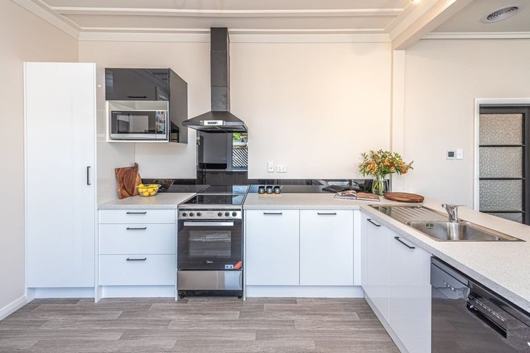 Photo of property in 8 Mason Terrace, Gonville, Whanganui, 4501