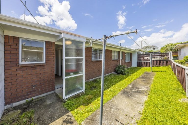 Photo of property in 2/181 Shirley Road, Papatoetoe, Auckland, 2025